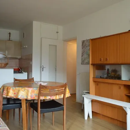 Apartament T2 Avec Balcon Sud Et Parking Prive - Fr-1-593-9 Les Angles