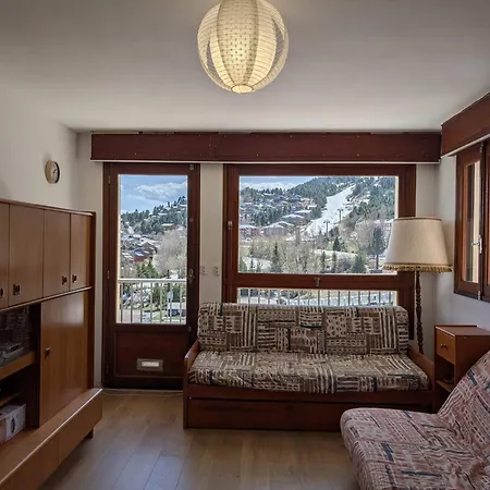 Confortable Avec Balcon Exposé Sud Et Parking - Fr-1-593-9 * Les Angles (Pyrenees-Orientales)