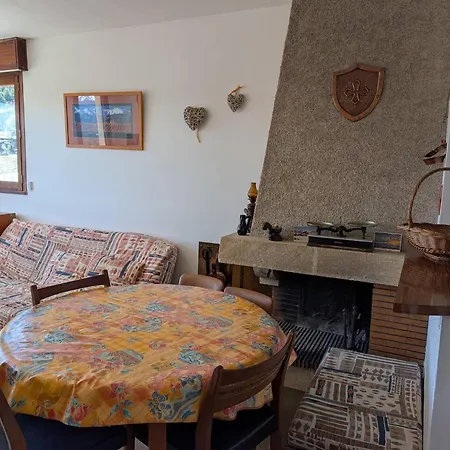 Confortable Avec Balcon Exposé Sud Et Parking - Fr-1-593-9 * Les Angles (Pyrenees-Orientales)