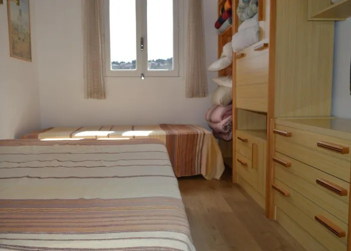 Appartement Confortable Avec Balcon Exposé Sud Et Parking - Fr-1-593-9